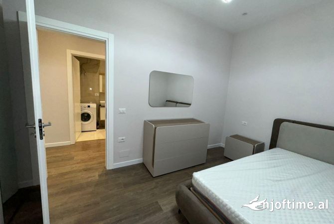 Shtepi me qera Apartament ne Tirane, 1+1, Mobilimi E mobiluar, Pagesa 650  Euro.