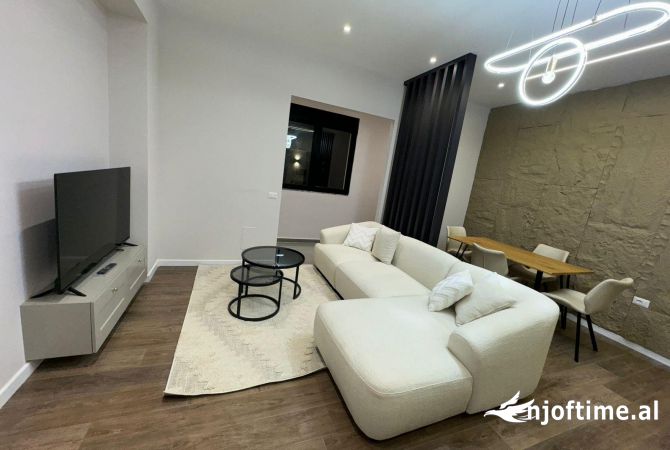 Shtepi me qera 1+1 ne Tirane - 650 Euro