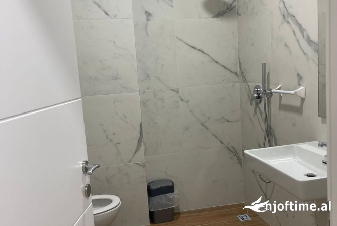 Zyre me qera tek Rruga e Kosovareve (ID BZ2426) Tirane​