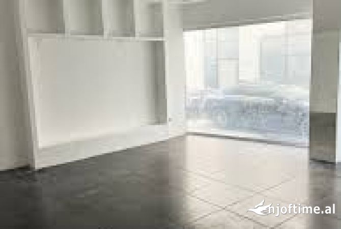 Ambient biznesi ne shitje 1+1 ne Tirane - 120,000 Euro