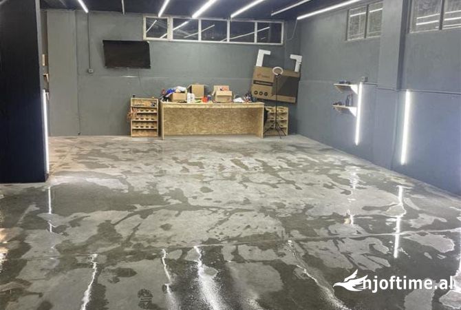 Ambient biznesi me qera 4+1 ne Tirane - 700 Euro