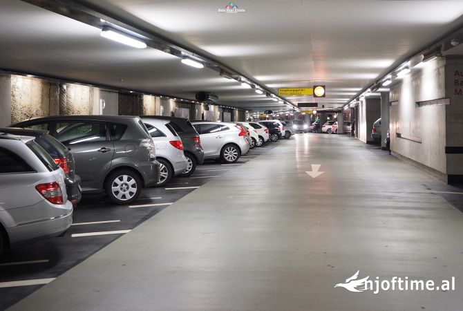 Ambient biznesi ne shitje 4+1 ne Tirane - 300,000 Euro