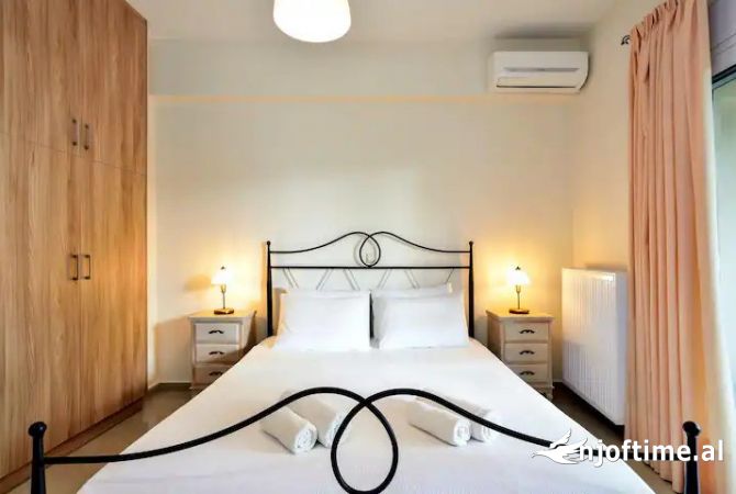 Shtepi me qera 2+1 ne Tirane - 800 Euro