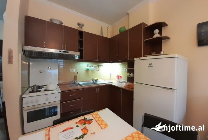 Shtepi me qera 1+1 ne Tirane - 450 Euro