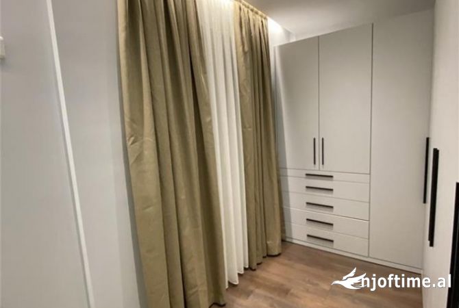Shtepi me qera Apartament ne Tirane, 2+1, Mobilimi E mobiluar, Pagesa 650  Euro.