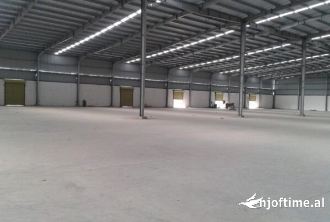 Ambient biznesi me qera 4+1 ne Tirane - 6,000 Euro