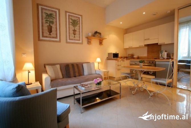 Shtepi me qera 3+1 ne Tirane - 700 Euro