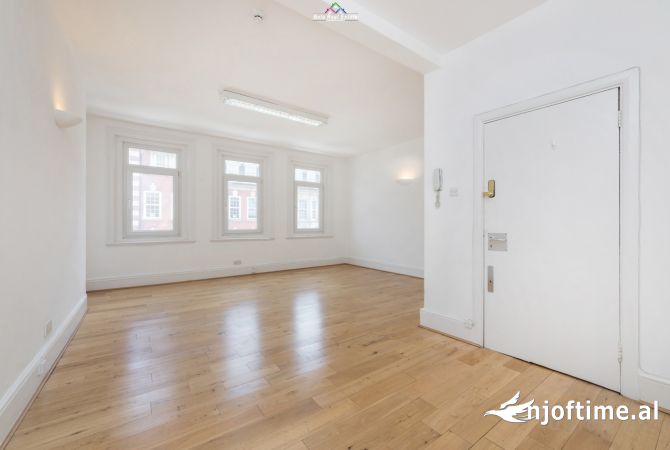 Ambient biznesi me qera 3+1 ne Tirane - 450 Euro