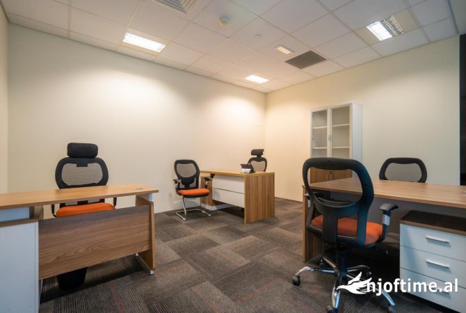 Ambient biznesi me qera 3+1 ne Tirane - 1,000 Euro