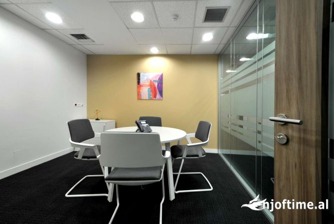 Ambient biznesi me qera 3+1 ne Tirane - 950 Euro