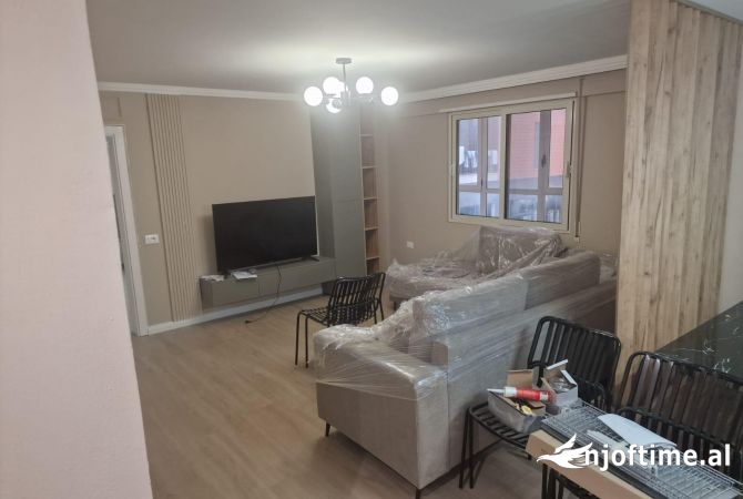 Shtepi me qera 3+1 ne Tirane - 1,000 Euro