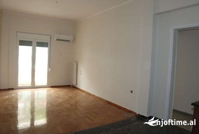 Shtepi me qera 2+1 ne Tirane - 350 Euro