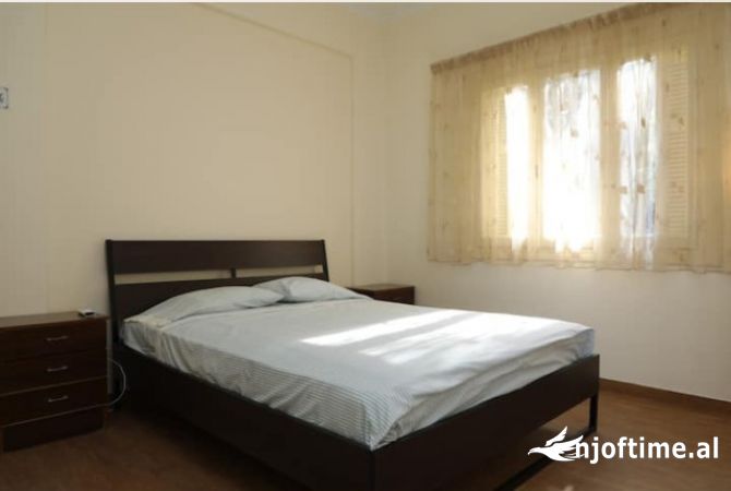 Shtepi me qera 2+1 ne Tirane - 600 Euro