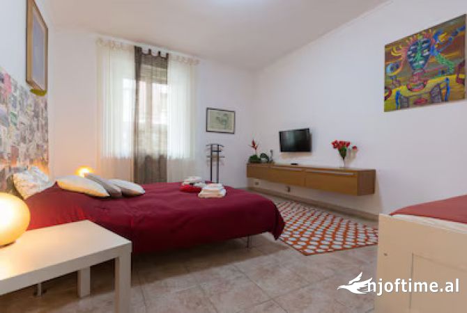 Shtepi me qera 1+1 ne Tirane - 450 Euro