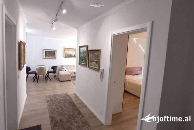Shtepi me qera Apartament ne Tirane, 1+1, Mobilimi E mobiluar, Pagesa 700  Euro.