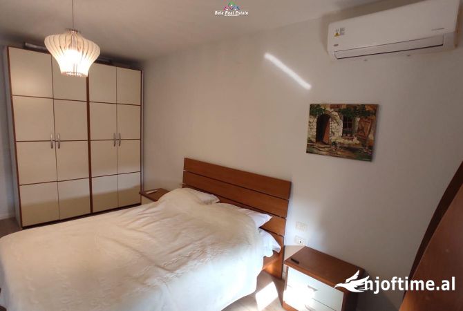 Shtepi me qera Apartament ne Tirane, 1+1, Mobilimi E mobiluar, Pagesa 700  Euro.