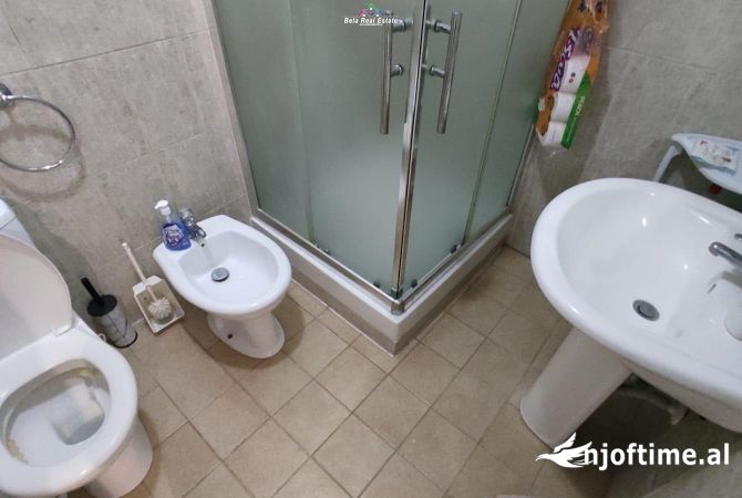 Shtepi me qera Apartament ne Tirane, 1+1, Mobilimi E mobiluar, Pagesa 700  Euro.