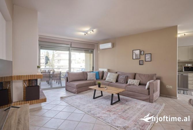 Shtepi me qera 2+1 ne Tirane - 650 Euro