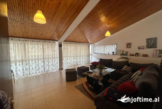 Shtepi ne shitje 2+1 ne Tirane - 186,000 Euro