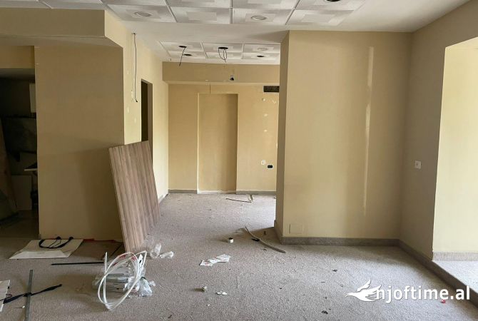 Dyqan Me Qera Tek Shallvaret (ID BD21623) Tirane