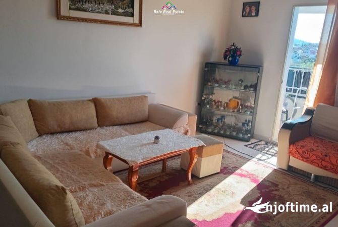 Shtepi ne shitje Apartament ne Tirane, 2+1, Mobilimi Bosh, pa mobiluar, Pagesa 135,000  Euro.