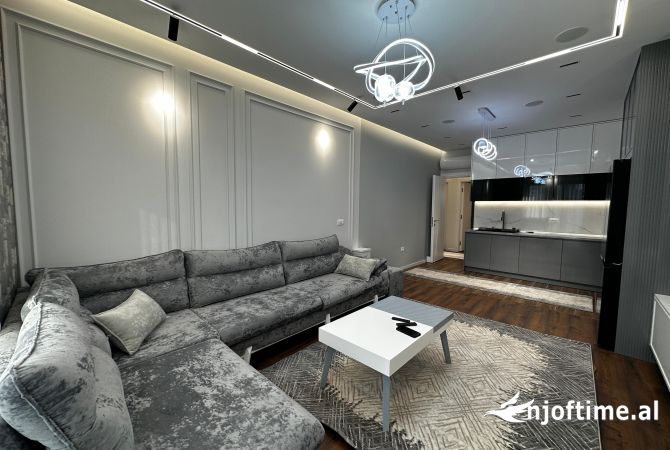 Shtepi me qera Apartament ne Tirane, 2+1, Mobilimi E mobiluar, Pagesa 1,000  Euro.