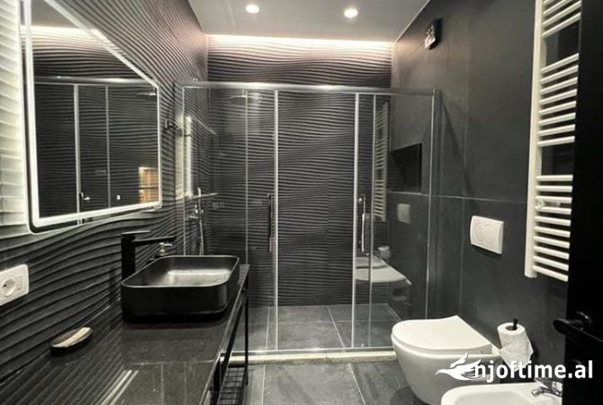 Shtepi me qera Apartament ne Tirane, 2+1, Mobilimi E mobiluar, Pagesa 1,500  Euro.