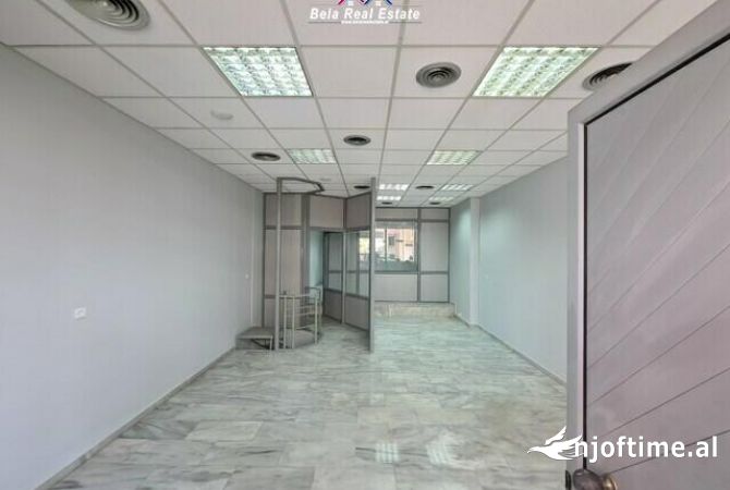 Ambient biznesi me qera 1+1 ne Tirane - 750 Euro