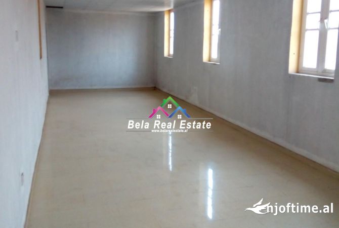 Ambient biznesi me qera 1+1 ne Tirane - 500 Euro