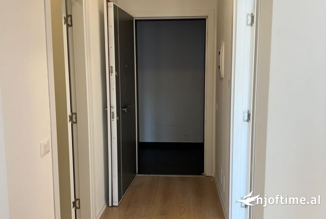 Ambient biznesi me qera 3+1 ne Tirane - 500 Euro