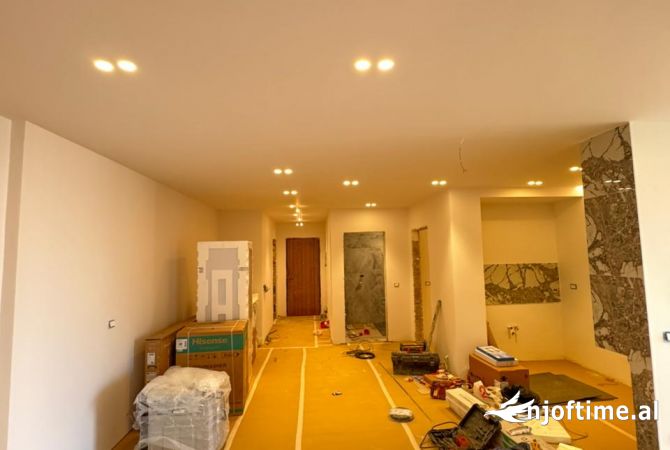 Shtepi me qera Apartament ne Tirane, 2+1, Mobilimi E mobiluar, Pagesa 800  Euro.