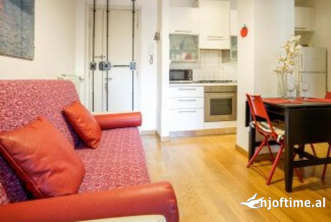 Shtepi me qera 2+1 ne Tirane - 650 Euro