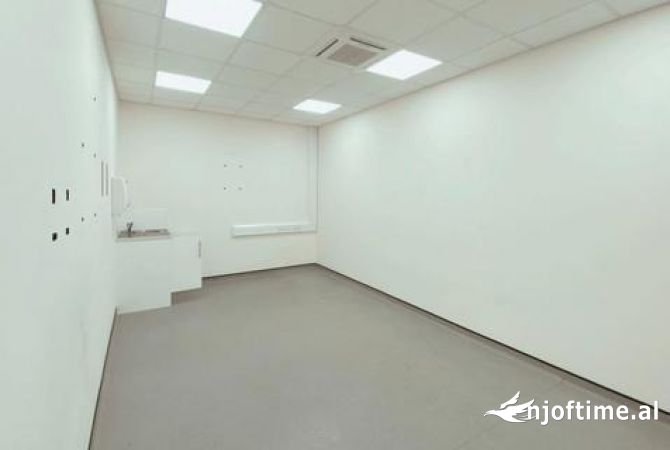 Ambient biznesi me qera 3+1 ne Tirane - 450 Euro