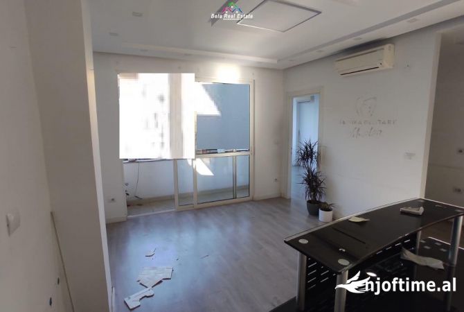 Ambient biznesi me qera 3+1 ne Tirane - 700 Euro