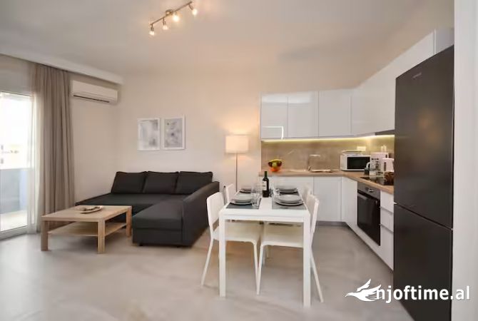 Shtepi me qera 2+1 ne Tirane - 700 Euro