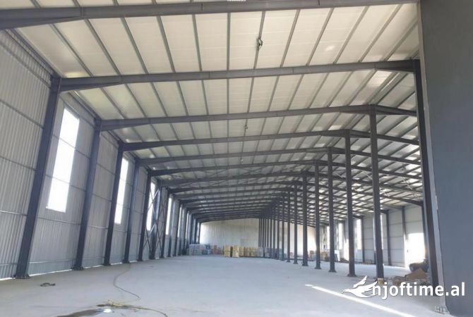 Ambient biznesi me qera 4+1 ne Tirane - 2,000 Euro