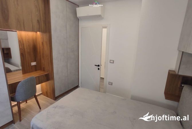 Shtepi me qera Apartament ne Tirane, 2+1, Mobilimi E mobiluar, Pagesa 1,500  Euro.