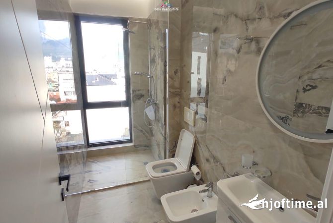 Shtepi me qera Apartament ne Tirane, 2+1, Mobilimi E mobiluar, Pagesa 1,500  Euro.