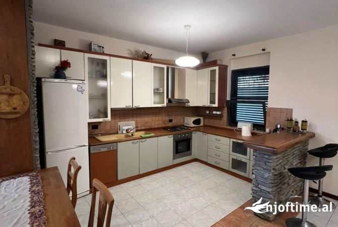 Private house for sale in Tirana 5+1, Furnished