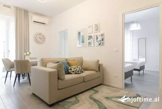 Shtepi me qera 2+1 ne Tirane - 700 Euro