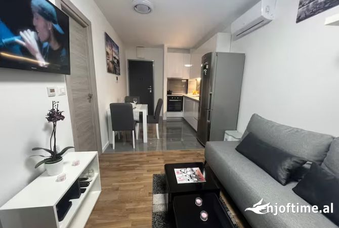 Shtepi me qera 2+1 ne Tirane - 600 Euro