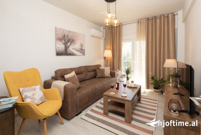 Shtepi me qera 2+1 ne Tirane - 600 Euro