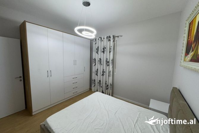 Shtepi me qera Apartament ne Tirane, 1+1, Mobilimi E mobiluar, Pagesa 500  Euro.