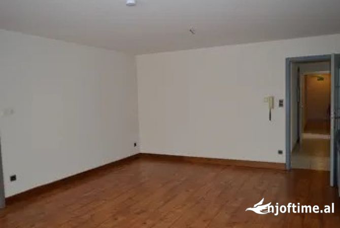 Shtepi ne shitje 2+1 ne Tirane - 120,000 Euro