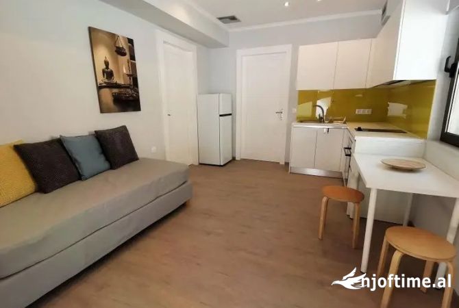 Shtepi me qera 2+1 ne Tirane - 700 Euro