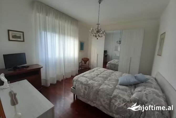 Shtepi me qera 2+1 ne Tirane - 500 Euro