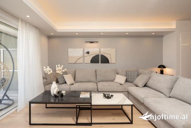 Shtepi me qera 2+1 ne Tirane - 1,000 Euro