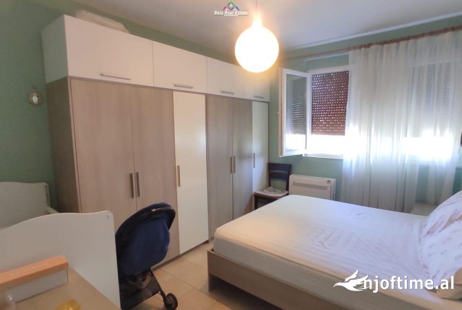 Shtepi ne shitje Apartament ne Tirane, 2+1, Mobilimi E mobiluar, Pagesa 253,000  Euro.