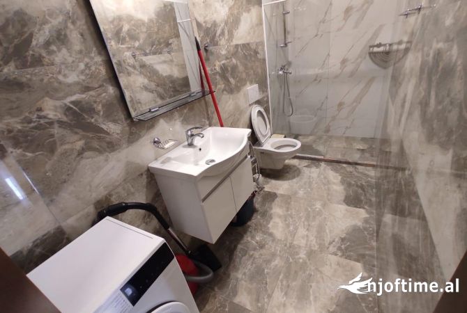 Shtepi me qera Apartament ne Tirane, 1+1, Mobilimi E mobiluar, Pagesa 500  Euro.