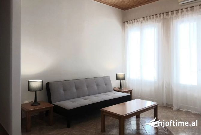 Shtepi me qera 1+1 ne Tirane - 350 Euro